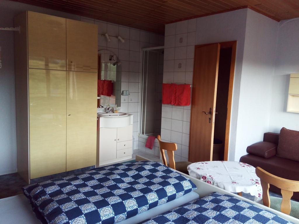 Pension Muehlenhardt Herschbroich Екстериор снимка